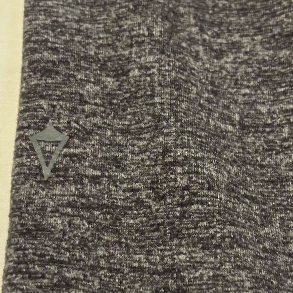 Ivivva size 10 capri leggings - Picture 4 of 5